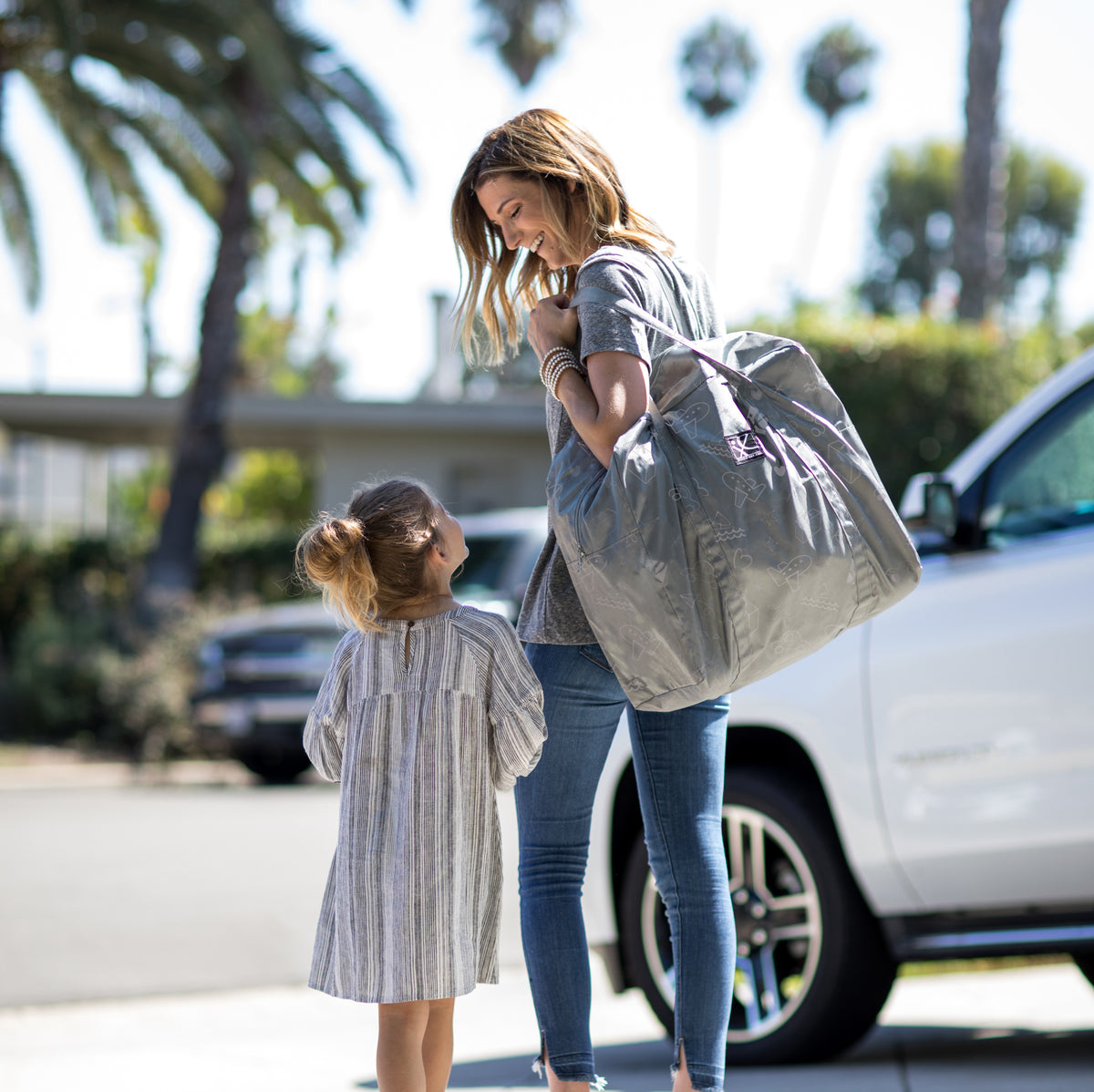 Travel bag for shop backless booster seat