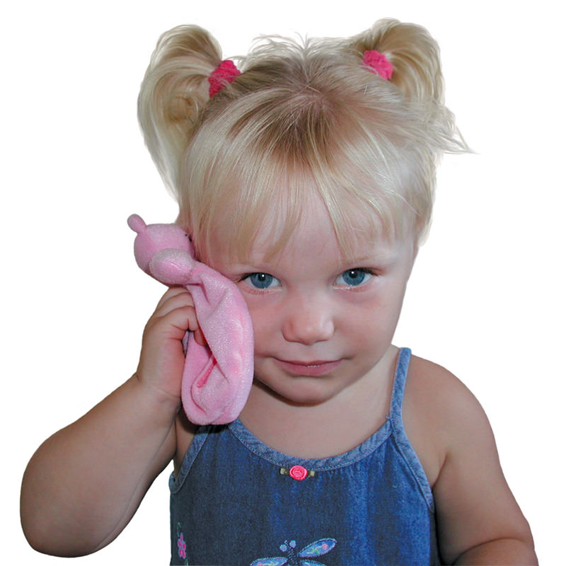 booboozoo first aid cool pack. BooBooZoo conforms to your child’s skin, without the sting of direct contact from an icy cold ice pack.